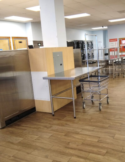 Clean Laundromat 2 400X516