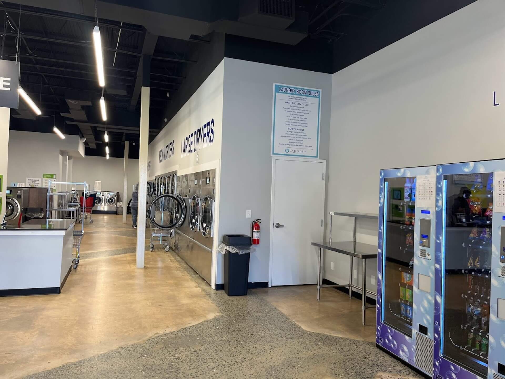Lavandería de autoservicio cerca de Indian Trail