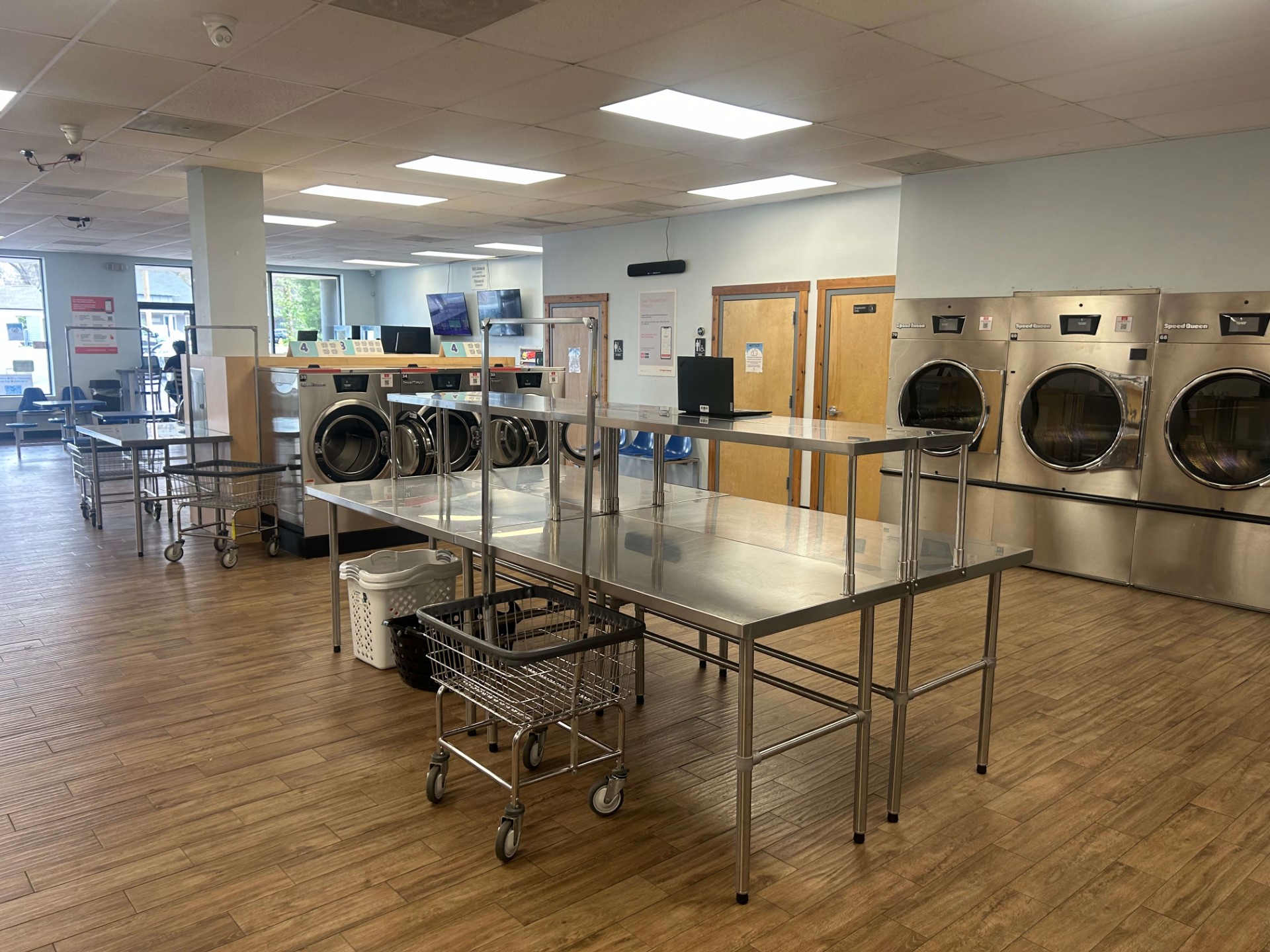 laundry unlimited family wash dry fold drop off service charlotte monroe road north carolina